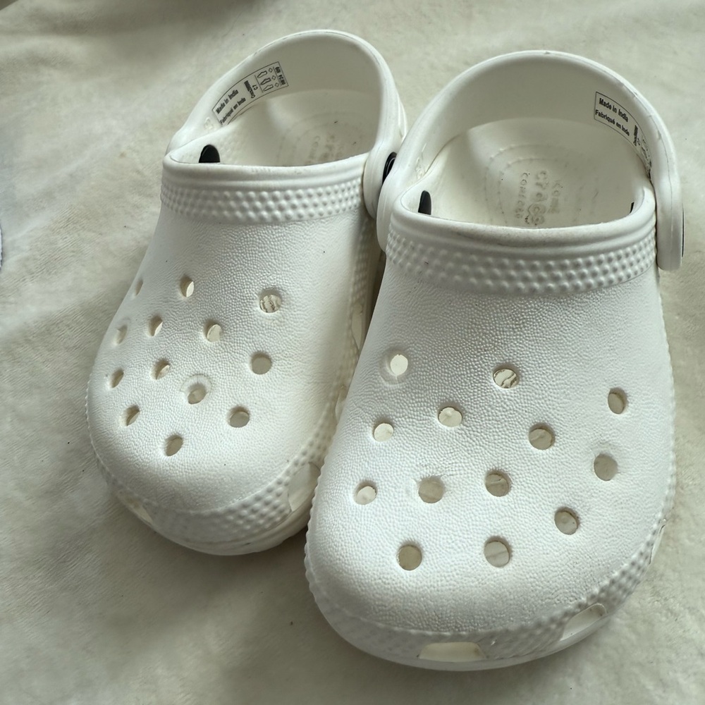 CROCS Kids Classic White Sandals
